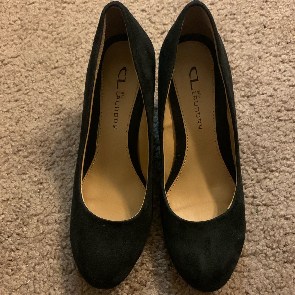Chinese Laundry black suede wedges